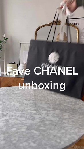 Unboxing the 2021 Chanel Advent Calendar