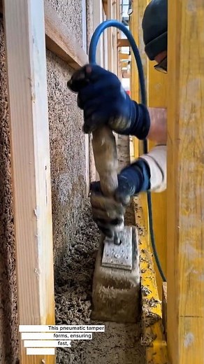 “Powerful Pneumatic Tamper in Action – Fast Compaction for Hempcrete & Eco-Building Walls”