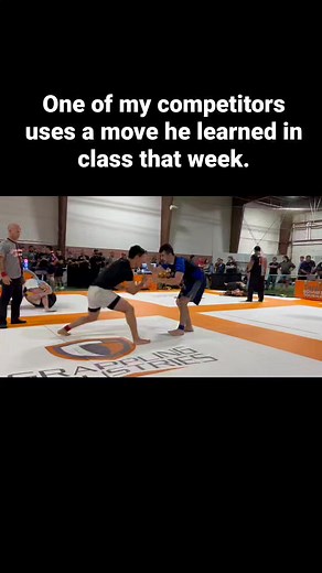 Proud coach moment On Tuesdays at @strongstyle_mma I teach a special class geared towards the mma team. It's a no gi class and a lot of what I teach is "anti jiu jitsu" and concepts of using jiu jitsu to overcome wrestling. This month the focus is countering common strategies that opponents may use to take a match to the ground and last Tuesday I taught a handful of counters to the double leg. On Saturday the jiu jitsu squad went to @grapplingindustries Cleveland and we had some of our best resu