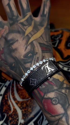 Four-Pointed Star Logo Colors Back in Stock