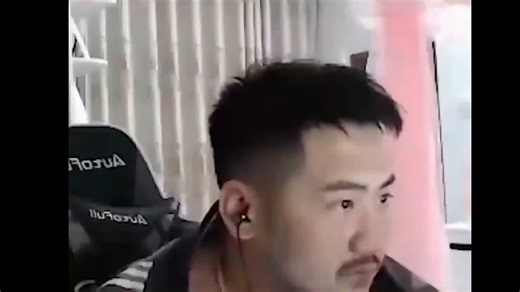 我也不知道这个bug是怎么回事，也不知道具体触发方法，只能说也是很倒霉的