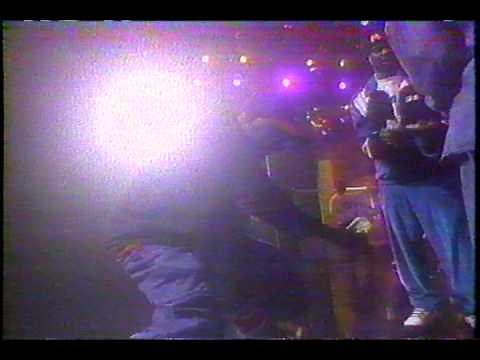 Wu Tang Clan - C.R.E.A.M - Live on Arsenio Hall