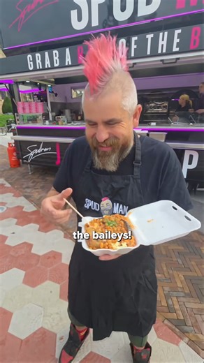 We made a Pumpkin Spice jacket potato! 🥔 🎃 What should we make next? 👀 #fblifestyle | Spud Man