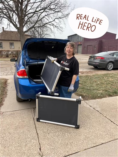 🎶 And a hero comes along 🎶 We have an amazing volunteer who has through the years blessed the shelter with amazing gifts that are needed. Such as a washing machine at one time, and most recently she has purchased 16 kuranda beds for the shelter. She and her amazing sister were also kind enough to assemble each and every one of these high quality beds. If you know, the kuranda brand is the best and most durable raised bed on the planet. These beds are not cheap. They are over $100 each. Some ar
