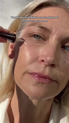 The Premier Cru Target All Signs of Aging Set brings together our most advanced formulas for wrinkles, dark spots, and loss of volume. Right now, get the full set for the price of one full-size product at @sephora . 🍇 #Caudalie #PremierCru