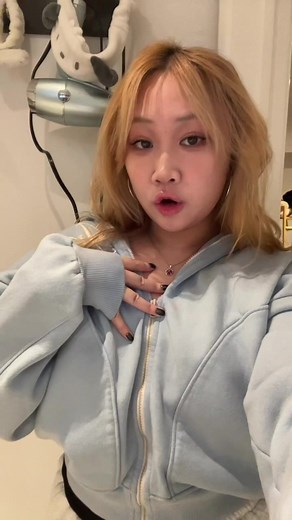 Creative Transition Techniques for Bridge Videos