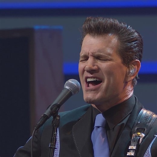 Get ready for a night full of hits as ROXETTE's frontman, Per Gessle together with singer Lena Philipsson pick up the torch performing their greatest hits ""It Must Have Been Love"", ""Listen To Your Heart"" & more! 📍ICC Sydney 📆March 8 2025 🎟Tickets on sale 10am Friday May 10 | Roxette