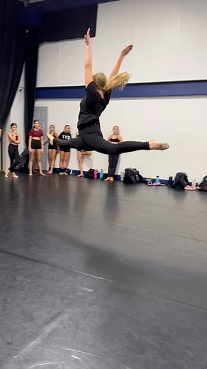 Dominate Technique on Instagram: "How to Dominate: SWITCH LEAPS💯 Want to gain more power in your switch leaps?! Try out this progression across the floor that helps with: - Pushing off on the ground with one leg - Activating proper muscle groups in order for your working leg to help get the “switch” motion Let’s continue to Dominate together! ♥️🖤 • • • • • • • #dominatetechnique #dance #dancer #dancers #dancersofinstagram #dancerslife #dancelife #danceclass #technique #masterclass #kansascity 