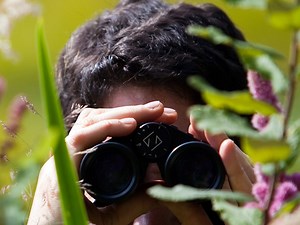 Here's when to pay attention to the competition — and when to ignore it