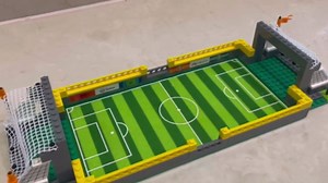 SALYWEE World European Football Soccer Building Blocks 225pcs Particles Kids Gift Toys with Random People Figures