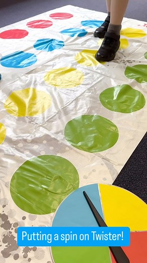 Putting a spin on Twister! Let’s change the twister spinner board by adding colour segments that correspond to the coloured dots of the game. I’ve used coloured paper and double sided tape. 🔴Musical statues, move around and pick a dot. 🔵Spin the new spinner. 🦶If you are standing on the corresponding coloured dot, you are out. Keep playing until there is one winner. 👉Play again! We work on impulse control, auditory processing and active listening, social skills, winning and losing … while pro