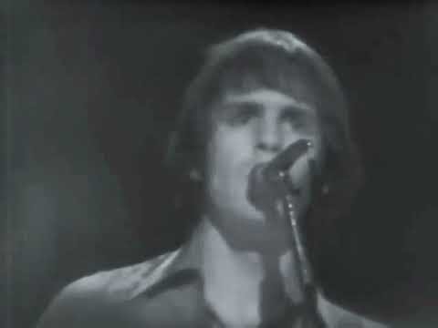 Bob Weir and Grateful Dead - “Looks Like Rain” - June 9th, 1976 - Capitol Theater, Passaic, NJ