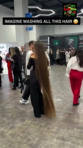 😱 Is This the Longest Hair You’ve Ever Seen?