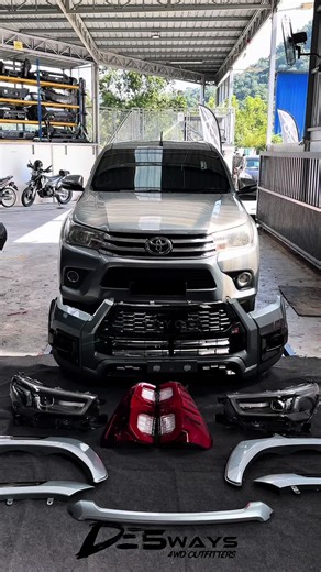 🔥 Here comes another one ！！！ “Even an older Hilux, once fitted with this GR Bodykit, instantly looks like a brand-new truck. 🔧 Upgrade List______ 📌 GR Sport Malaysia Full Bodykit 📌 GR Style Running Signal Tail Lamp 📌 GR Vland Head Lamp