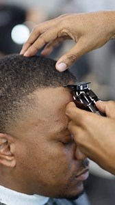 Crispy Line Up • • Follow: @360jeezy • • #360jeezy #youtube #vacavillebarbers #haircuts #fade #vacaville #clippers #lineup #taper #taper #hightaper #baldfade #mohawk #midfade #lowfade #haircut #menscuts #barber #barbersinvacaville #youtube360jeezy #menshaircuts #clippers #trimmers #calibarbers #haircutvideos #style #barbering #barberlove #beard #menshair #haircut #bayareabarbers | 360Jeezy