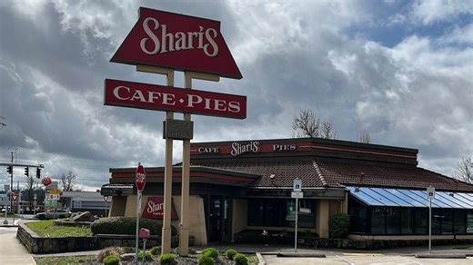 What's that popular chain planned for the former Shari's restaurant in south Salem?