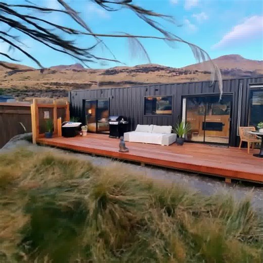 Luxury tiny homes designed suit you and your budget! At Nook Tiny Homes, we specialise in custom, modern designs that perfectly match your lifestyle. 🤝 From sleek finishes to personalised layouts, your dream home is within reach! ✨ Tailored to Your Needs 🏡 Modern, Functional, and Stylish 🌿 Eco-Friendly & Affordable Create a space that truly reflects you. Let’s bring your vision to life—get in touch today! | Nook Tiny Homes