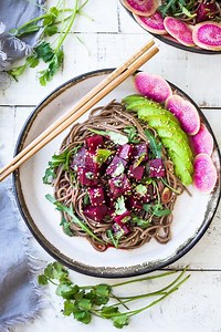 Vegan Poke Bowl (Beet Poke)