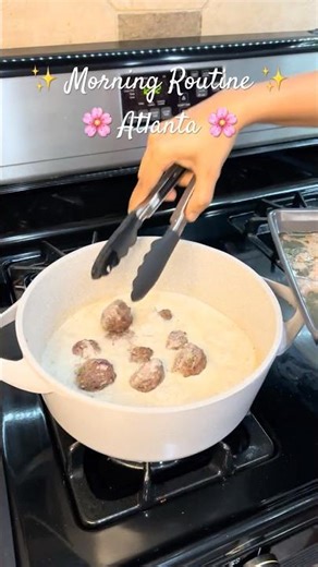Aesthetic Morning Routine ☕ | Swedish Meatballs & Slow Living #Shorts #MorningRoutine #SlowLiving