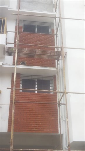 TILES KING MBTV Bharat Mojidra on Instagram: "Tamilnadu pudducotti side bricks installation cladding bricks installation bricks 🧱"