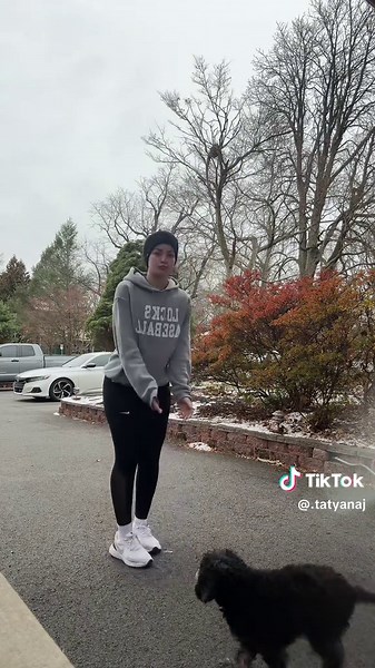 absolutely freezing run fit for today ❄️ #running #runtok #runner #5k #gymfit @Nike