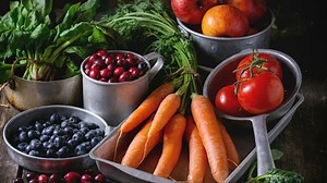 Naturally Shielding Your Skin: Foods That Act As Natural Sunscreen