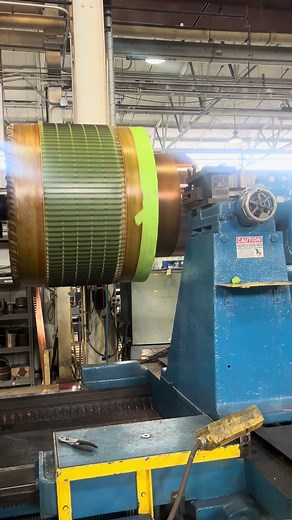 Turning large commutator