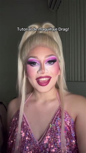 Tutorial de maquillaje Drag: Cómo hacer cejas perfectas