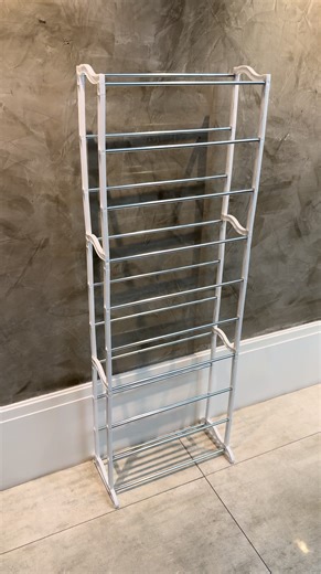 Sapateira Vertical de 10 Andares: Organização e Estilo
