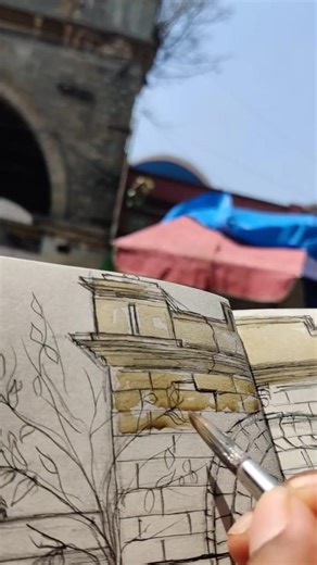 Drawing in the Busiest Street of Bangalore | Chikpete Sketchbook Process