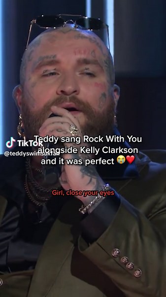 I love when Teddy sings this song...and it's even better with Kelly! #TeddySwims #Songwriter #singer #livemusic #soul @Teddy Swims