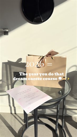 DM to secure your space 💌✂️🎓 #manchesterhaircourse #haircoursemanchester #curlyblowcourse #extensioncourse #haircourses