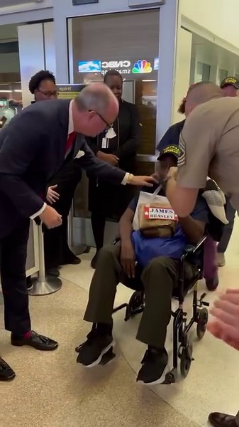 Another successful Honor Flight South Florida Inc. #OperationHomecoming is in the books. Thank you to all of our veterans. We are forever grateful and applaud your service to our country. #MissionAccomplished Broward County Government Mayor Lamar P. Fisher | Fort Lauderdale-Hollywood International Airport