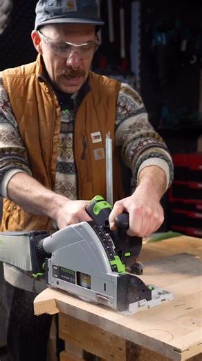 😱 Nur noch einen AKKU aber gleiche Leistung? FESTOOLs neue TSC 55 KSEB Akku Tauchsäge im TB Speed Check #toolbrothers #festool #powertools #woodwork | Toolbrothers