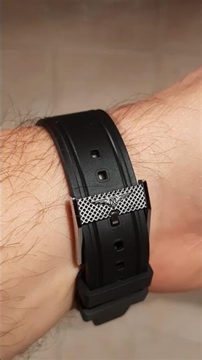 Longines Legend Diver 39mm Black Caucciù Strap