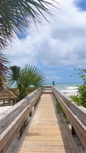 Oceanfront Litchfield Inn on Instagram: "Step into comfort, luxury and relaxation at The Litchfield Inn. 😎 The perfect place to call home while you explore! 🥳💙 Book your stay now using the link in our bio! 🔥"