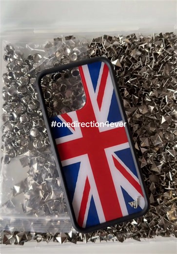 DIY Studded Wildflower Case Tutorial