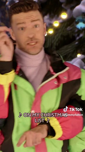 Jimmy Fallon and Justin Timberlake Perform Holiday Classic