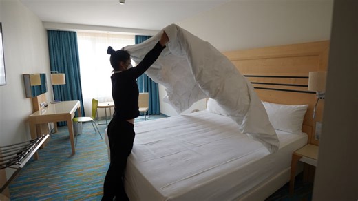 Congress pushes feds to investigate LA hotels' alleged exploitation of migrants