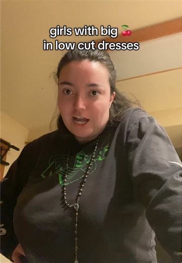 whats with the double standard #bigbustproblems #ittybittycommitee #bigchest #girlythings #smallchestgang