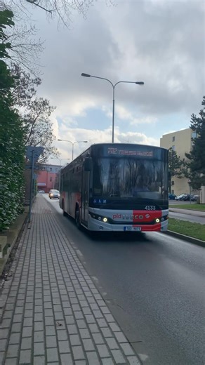 Iveco stetwayy 4133 odjíždí z nádraží cakovice na 202/7 😀