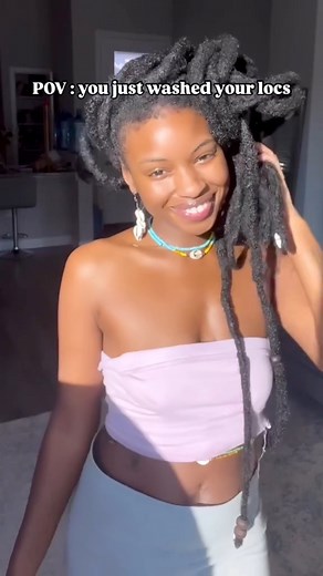 52K views · 1K reactions | For you, what’s the best part of the loc journey? 樂 Every loc journey has its ups and downs, but if you stick through it you’ll be amazed with how far you’ll go 爛 | FreeTheRoots | Facebook