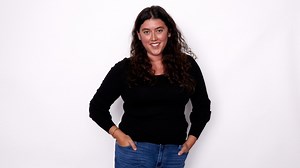 Alanis Morissette’s ‘Jagged’ Director On Singer’s Reaction To Documentary – TIFF Studio