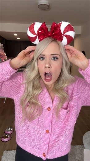 Unboxing for Disneyworld 🎄 @stoneyclover