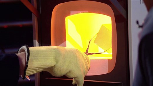 Physics KS3 / GCSE: Demonstrating heat shield material