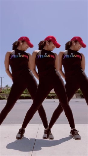 @tesher has the most fire Bollywood mixes😍 #dance #sharukhkhan @bollyshake #bollywood #choreo #tiktokindia #telugu #indianamerican