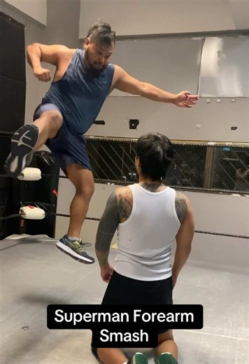 If you don’t shut your mouth, Imma shut it for you, punk! #prowrestling #wwe #aew #supermanpunch @Ghengkis Von