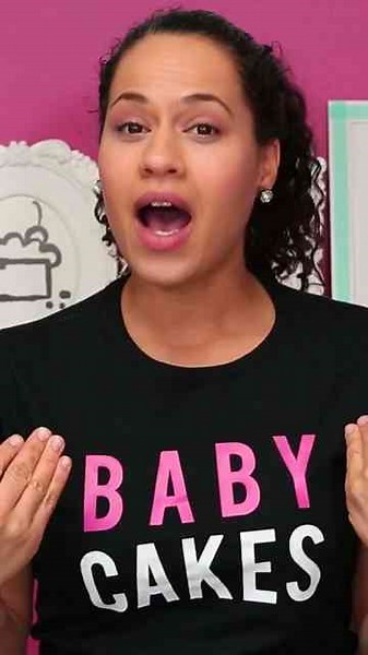 how adorable are these mini tiered cakes which one is your fav