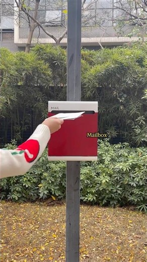 Upgrade your curb appeal with our elegant and waterproof mailbox 💅 #OutdoorMailbox #SecureMailbox