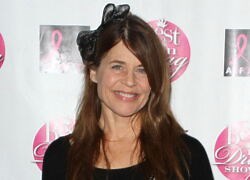 Linda Hamilton - La biographie de Linda Hamilton avec Voici.fr